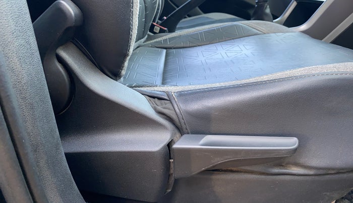 2023 Skoda KUSHAQ AMBITION 1.0L TSI MT, Petrol, Manual, 65,263 km, Driver Side Adjustment Panel