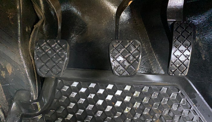 2023 Skoda KUSHAQ AMBITION 1.0L TSI MT, Petrol, Manual, 65,263 km, Pedals