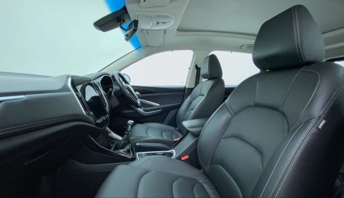 2019 MG HECTOR SHARP 2.0 DIESEL, Diesel, Manual, 93,431 km, Right Side Front Door Cabin
