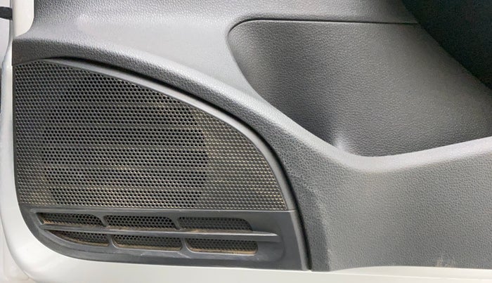 2016 Volkswagen Polo HIGHLINE1.2L, Petrol, Manual, 63,019 km, Speaker