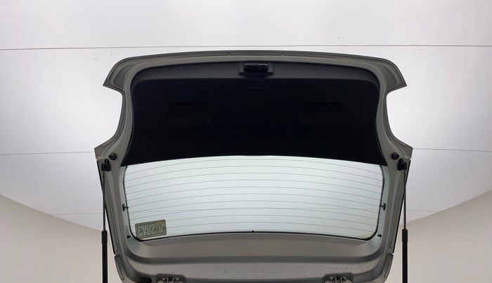 2016 Volkswagen Polo HIGHLINE1.2L, Petrol, Manual, 63,019 km, Boot Door Open