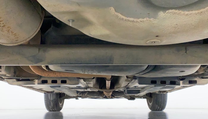 2016 Volkswagen Polo HIGHLINE1.2L, Petrol, Manual, 63,019 km, Rear Underbody