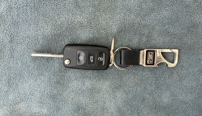 2016 Volkswagen Polo HIGHLINE1.2L, Petrol, Manual, 63,019 km, Key Close Up