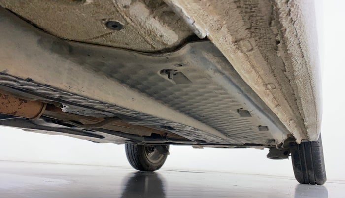 2016 Volkswagen Polo HIGHLINE1.2L, Petrol, Manual, 63,019 km, Right Side Underbody