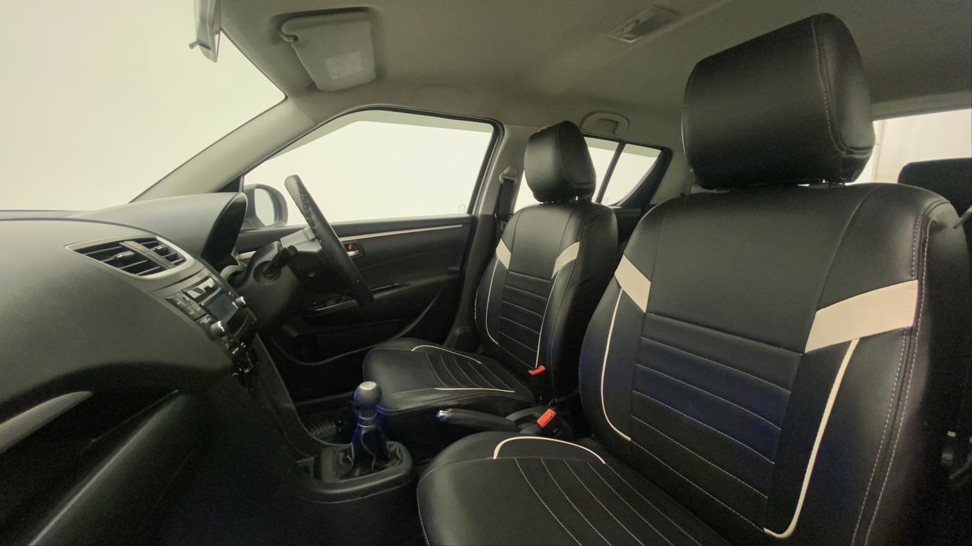2016 Maruti Swift VXI O, Petrol, Manual, 36,251 km, Right Side Front Door Cabin
