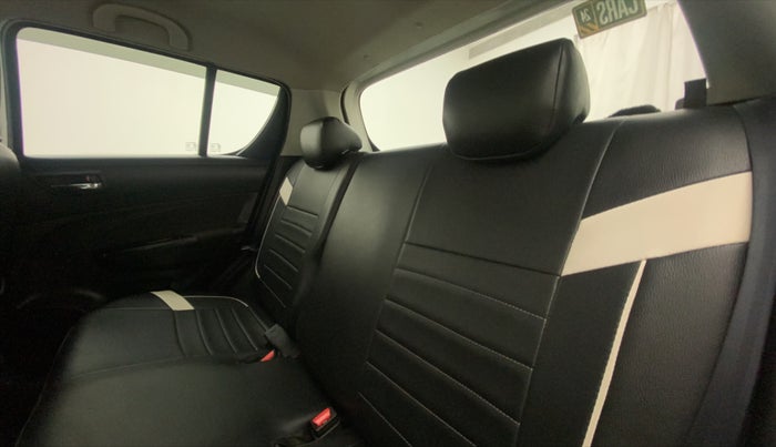 2016 Maruti Swift VXI O, Petrol, Manual, 36,251 km, Right Side Rear Door Cabin