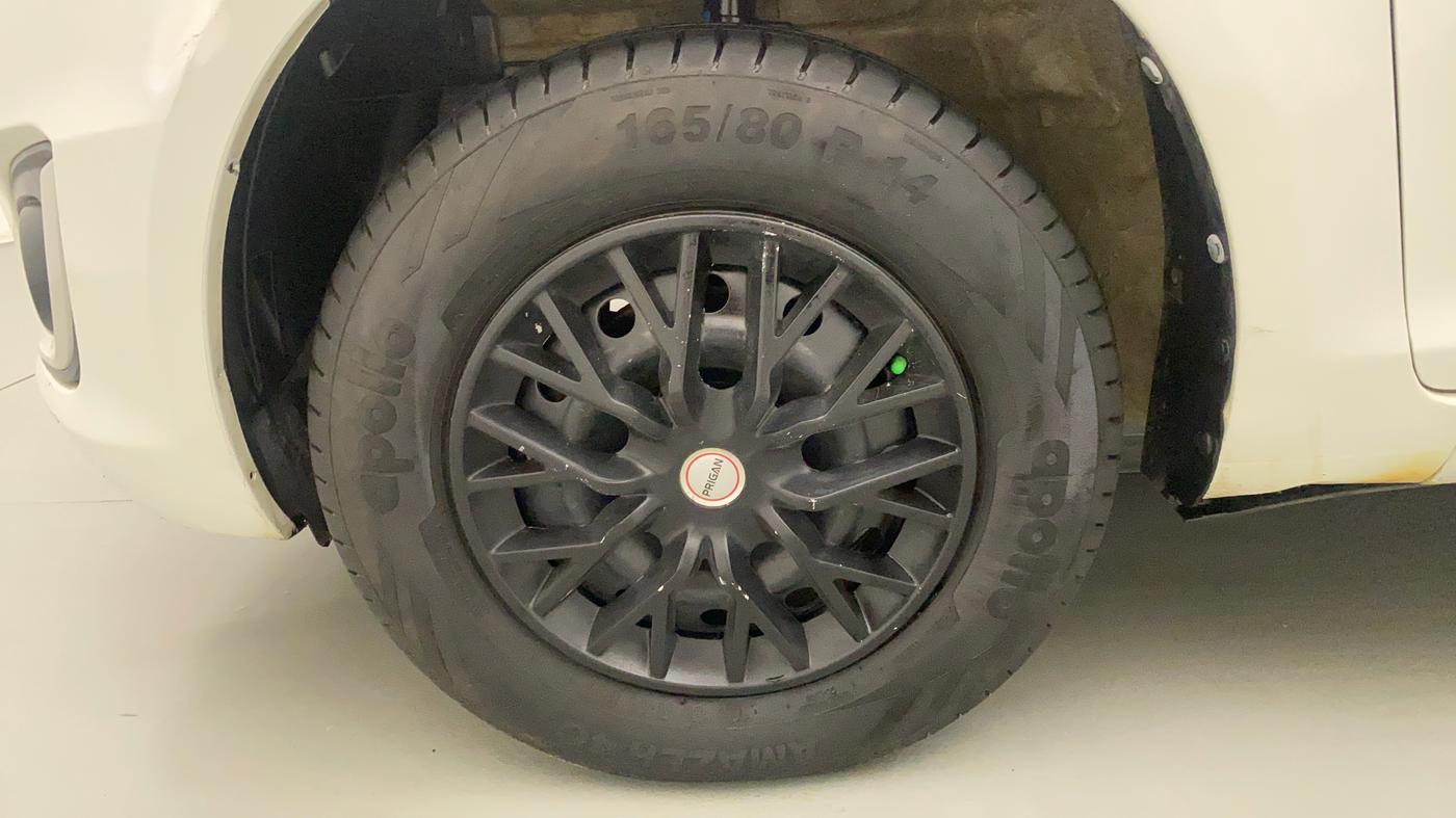 2016 Maruti Swift VXI O, Petrol, Manual, 36,251 km, Left Front Wheel