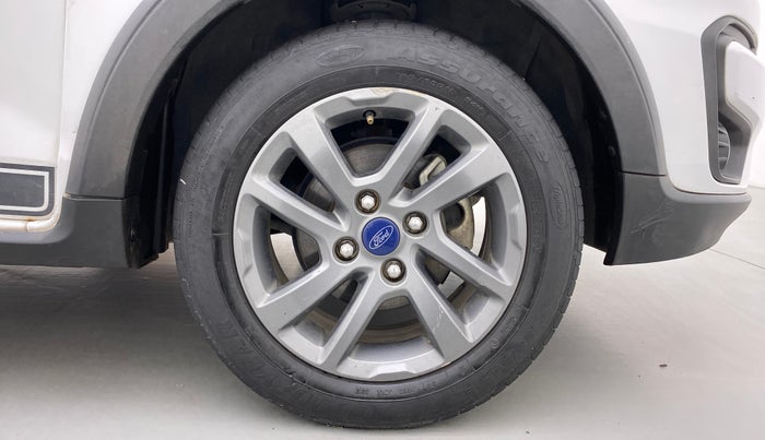 2019 Ford FREESTYLE TITANIUM 1.2 TI-VCT MT, Petrol, Manual, 54,239 km, Right Front Wheel