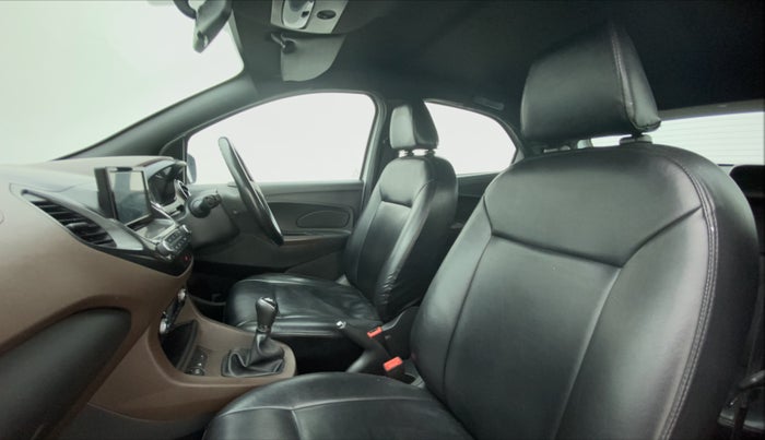 2019 Ford FREESTYLE TITANIUM 1.2 TI-VCT MT, Petrol, Manual, 54,239 km, Right Side Front Door Cabin