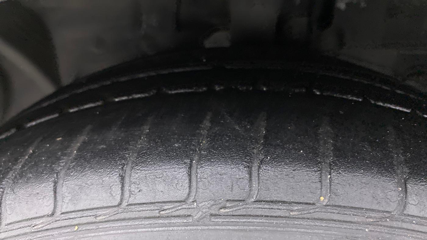 2019 Ford FREESTYLE TITANIUM 1.2 TI-VCT MT, Petrol, Manual, 54,239 km, Left Front Tyre Tread