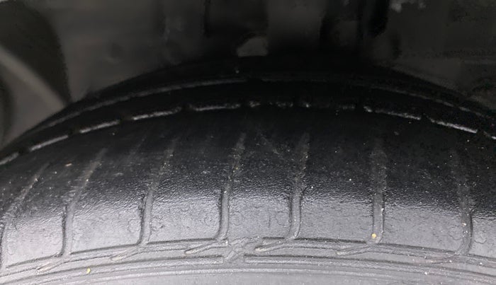 2019 Ford FREESTYLE TITANIUM 1.2 TI-VCT MT, Petrol, Manual, 54,239 km, Left Front Tyre Tread