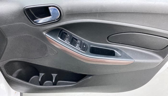 2019 Ford FREESTYLE TITANIUM 1.2 TI-VCT MT, Petrol, Manual, 54,239 km, Driver Side Door Panels Control
