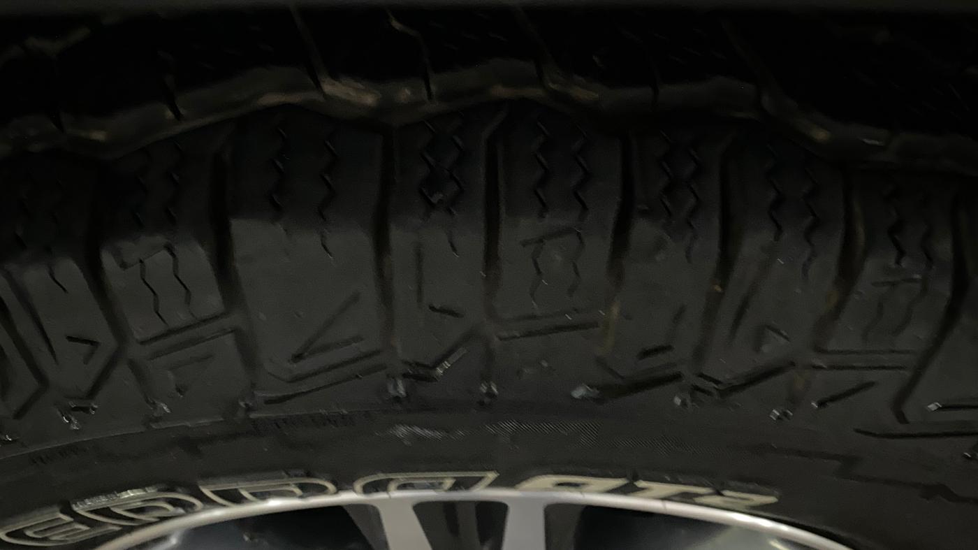 2024 Toyota Fortuner 4X2 MT 2.8 DIESEL, Diesel, Manual, 60,847 km, Left Front Tyre Tread