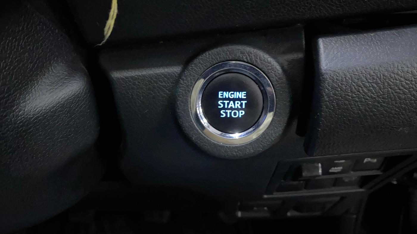 2024 Toyota Fortuner 4X2 MT 2.8 DIESEL, Diesel, Manual, 60,847 km, Keyless Start/ Stop Button