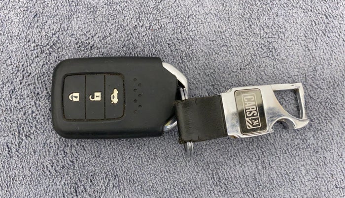 2019 Honda Civic 1.6L I-DTEC VX MT, Diesel, Manual, 50,016 km, Key Close Up