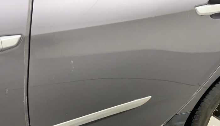 2019 Honda Civic 1.6L I-DTEC VX MT, Diesel, Manual, 50,016 km, Rear left door - Slightly dented