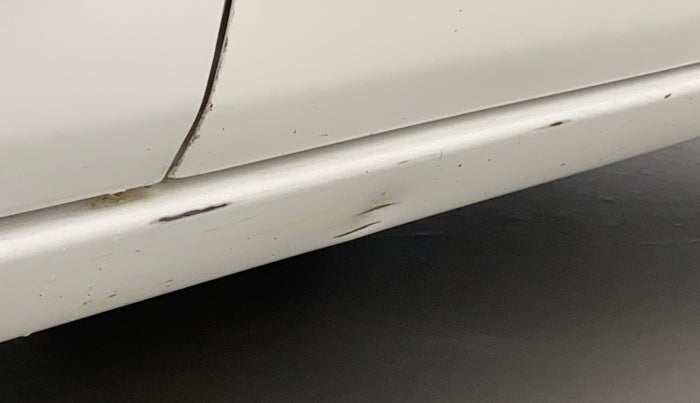 2011 Maruti Alto K10 VXI, Petrol, Manual, 95,201 km, Right running board - Minor scratches