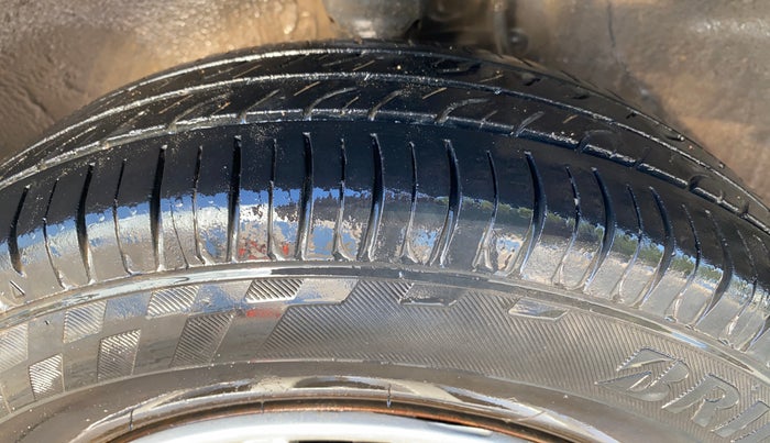 2014 Maruti Alto 800 LXI, Petrol, Manual, 1,10,309 km, Left Front Tyre Tread