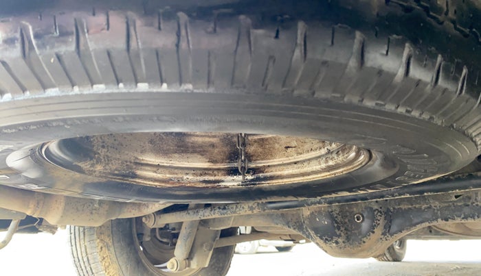 2017 Tata Hexa XE 4X2 7 STR, Diesel, Manual, 1,60,365 km, Spare Tyre