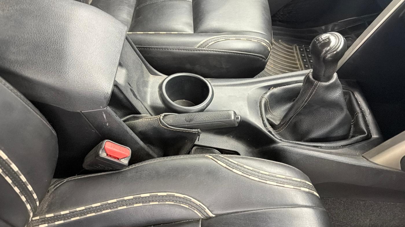 2019 Toyota Innova Crysta 2.7 GX 7 STR MT, Petrol, Manual, 76,419 km, Gear Lever
