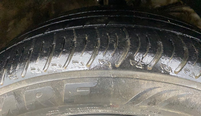 2022 Maruti XL6 ZETA MT, Petrol, Manual, 95,546 km, Right Front Tyre Tread