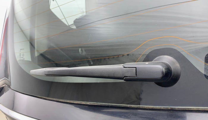 2022 Maruti XL6 ZETA MT, Petrol, Manual, 95,546 km, Rear Wiper