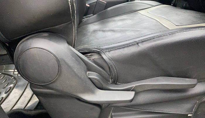 2022 Maruti XL6 ZETA MT, Petrol, Manual, 95,546 km, Driver Side Adjustment Panel