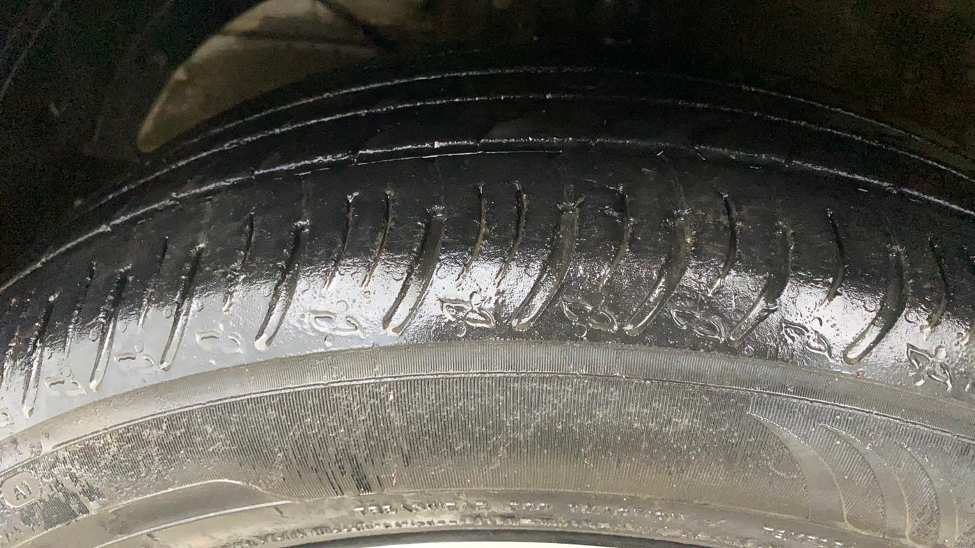 2022 Maruti XL6 ZETA MT, Petrol, Manual, 95,546 km, Left Front Tyre Tread