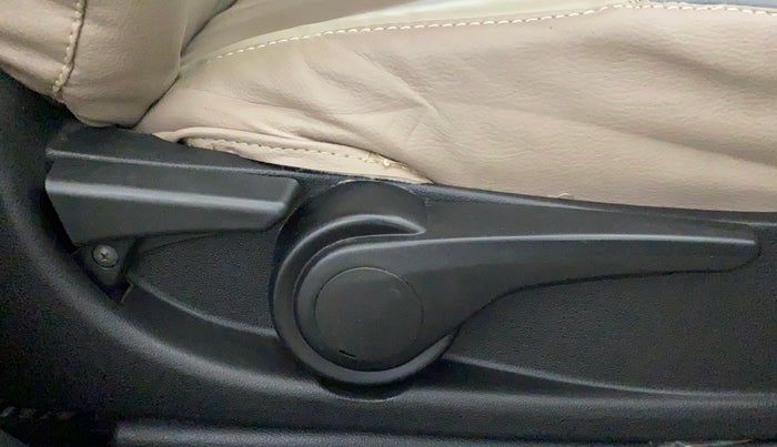2018 Tata Tiago XZA PETROL, Petrol, Automatic, 84,675 km, Driver Side Adjustment Panel