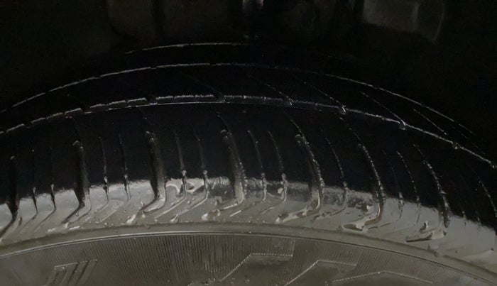 2018 Tata Tiago XZA PETROL, Petrol, Automatic, 84,675 km, Right Front Tyre Tread