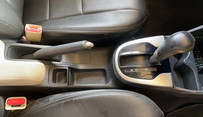 2019 Honda Jazz 1.2L I-VTEC VX CVT, Petrol, Automatic, 49,837 km, Gear Lever