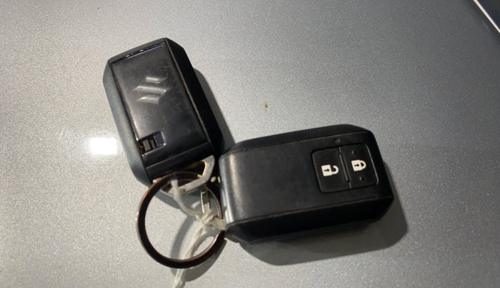 2022 Maruti Grand Vitara ALPHA SMART HYBRID, Petrol, Manual, 62,308 km, Key Close Up