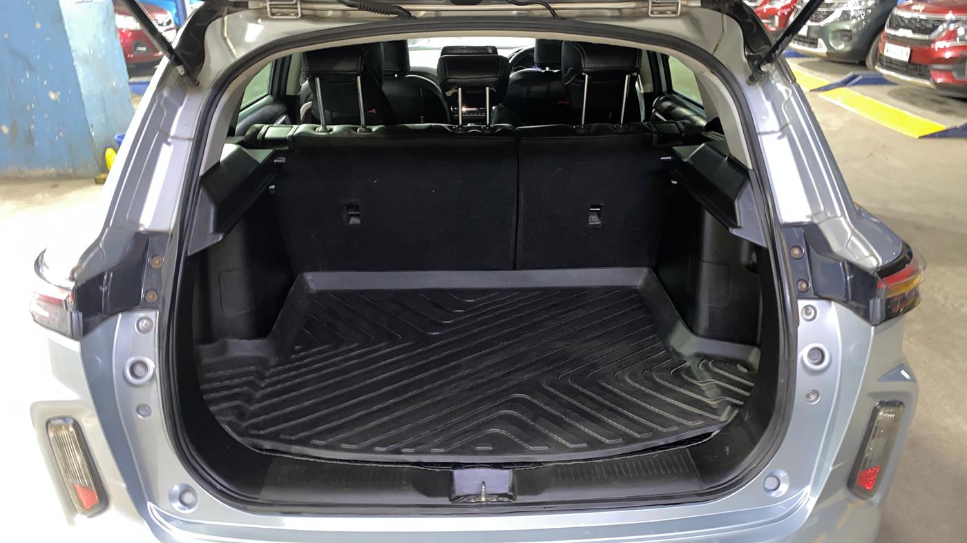2022 Maruti Grand Vitara ALPHA SMART HYBRID, Petrol, Manual, 62,308 km, Boot Inside