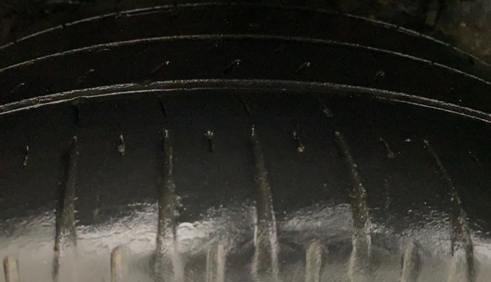 2017 Hyundai Elite i20 ASTA 1.2 (O), Petrol, Manual, 68,307 km, Right Rear Tyre Tread