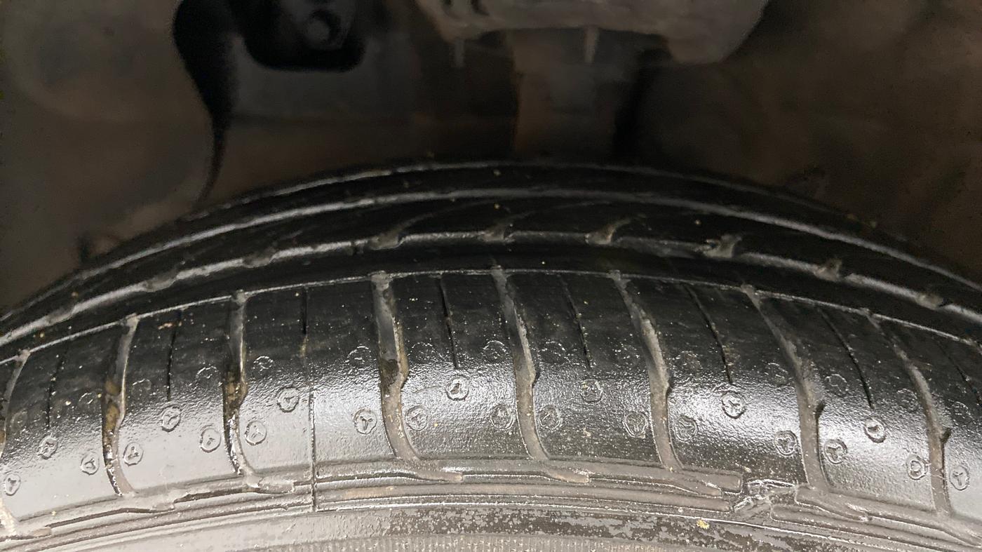 2023 Hyundai GRAND I10 NIOS SPORTZ 1.2 KAPPA VTVT, Petrol, Manual, 7,303 km, Left Front Tyre Tread