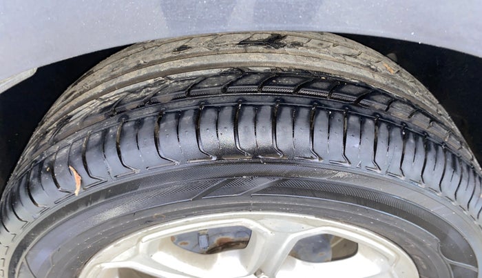 2019 Ford Ecosport TITANIUM + 1.5L PETROL, Petrol, Manual, 43,471 km, Right Rear Tyre Tread