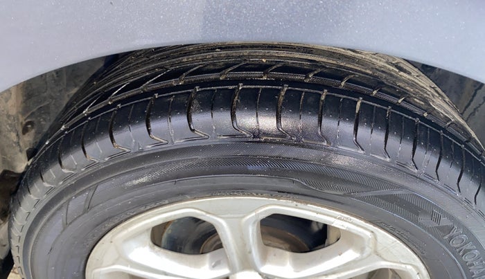 2019 Ford Ecosport TITANIUM + 1.5L PETROL, Petrol, Manual, 43,471 km, Right Front Tyre Tread