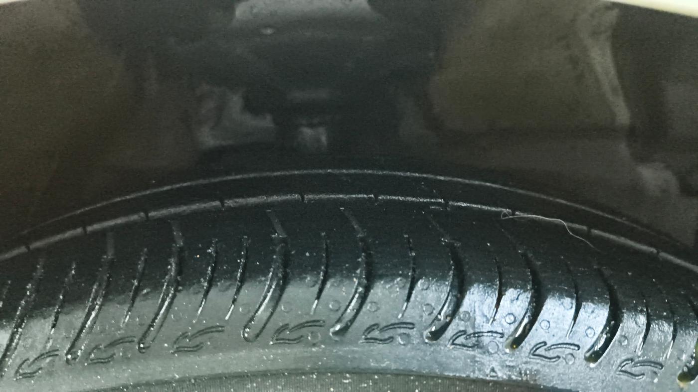 2017 Maruti Celerio ZXI, Petrol, Manual, 76,723 km, Right Front Tyre Tread
