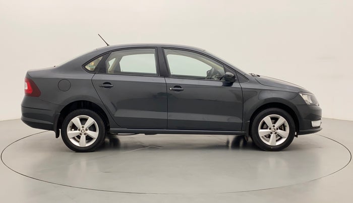 2017 Skoda Rapid AMBITION 1.6 MPI MT, Petrol, Manual, 36,024 km, Right Side View