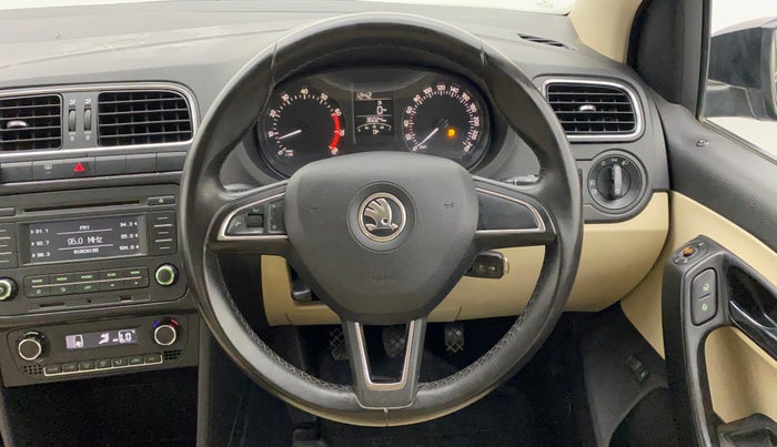 2017 Skoda Rapid AMBITION 1.6 MPI MT, Petrol, Manual, 36,024 km, Steering Wheel Close Up