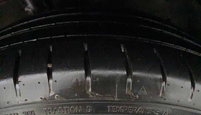 2017 Maruti Baleno ZETA PETROL 1.2, Petrol, Manual, 69,061 km, Left Front Tyre Tread
