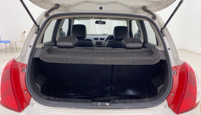 2017 Maruti Swift LXI (O), Petrol, Manual, 68,124 km, Boot Inside