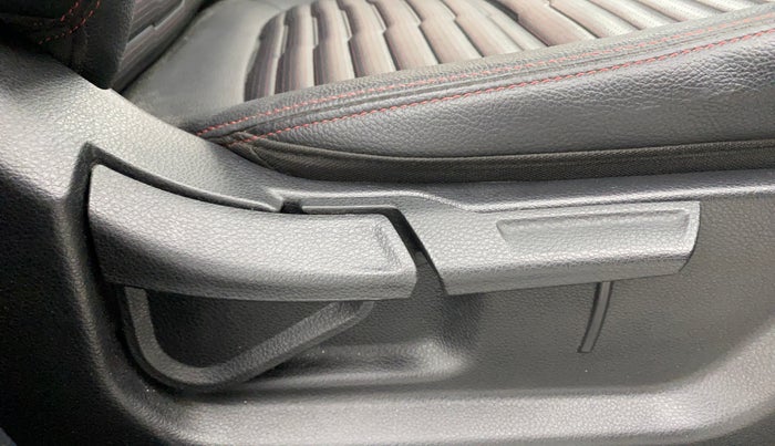 2021 KIA SONET GTX PLUS 1.0 DCT, Petrol, Automatic, 17,327 km, Driver Side Adjustment Panel