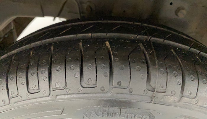 2018 Hyundai Eon ERA PLUS (O), Petrol, Manual, 57,966 km, Right Rear Tyre Tread