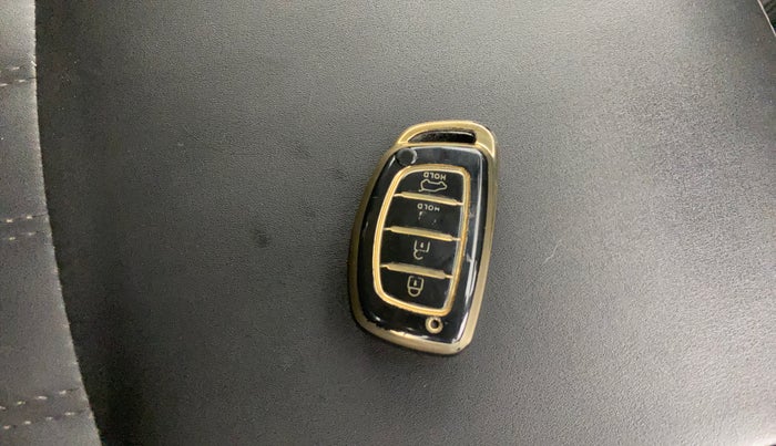 2021 Hyundai NEW I20 ASTA 1.0 GDI TURBO DCT, Petrol, Automatic, 50,382 km, Key Close Up