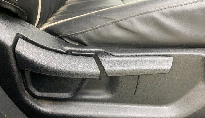 2021 Hyundai NEW I20 ASTA 1.0 GDI TURBO DCT, Petrol, Automatic, 50,382 km, Driver Side Adjustment Panel