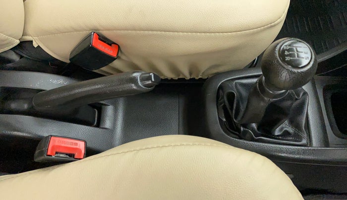 2013 Maruti Swift LXI D, Petrol, Manual, 91,102 km, Gear Lever