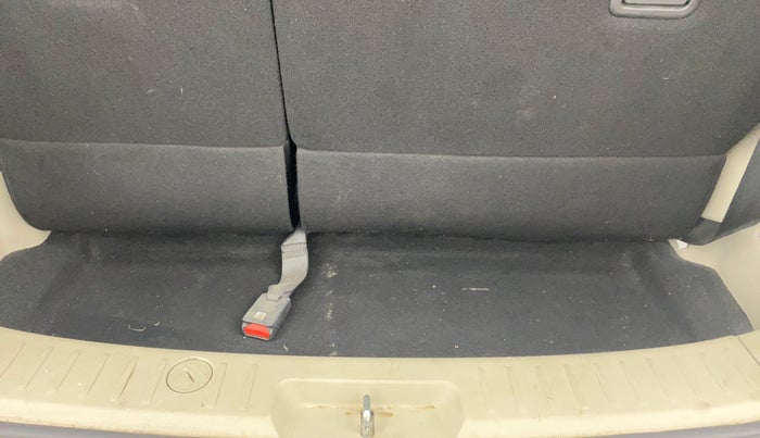 2019 Mahindra MARAZZO M2 8 STR, Diesel, Manual, 64,070 km, Boot Inside