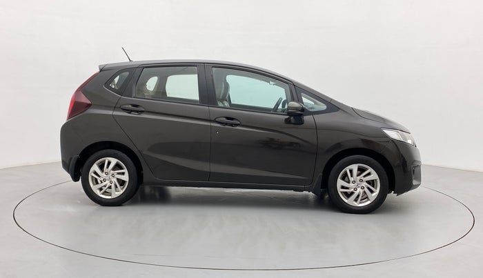 2018 Honda Jazz 1.5L I-DTEC V, Diesel, Manual, 1,02,256 km, Right Side View
