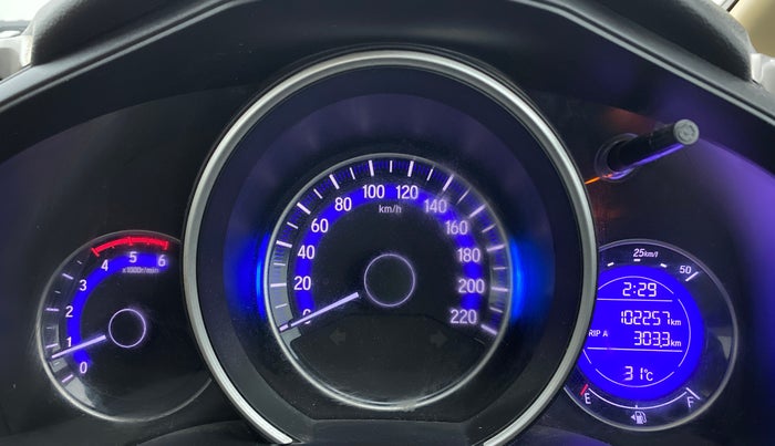 2018 Honda Jazz 1.5L I-DTEC V, Diesel, Manual, 1,02,256 km, Odometer Image